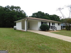 1229 Fairview Dr in Monroe, GA - Building Photo - Building Photo