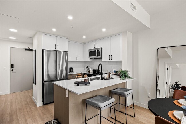 Kovo in Kelowna, BC - Building Photo - Building Photo
