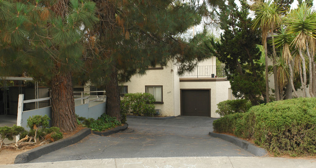 10189 Viceroy Ct in Cupertino, CA - Building Photo - Building Photo