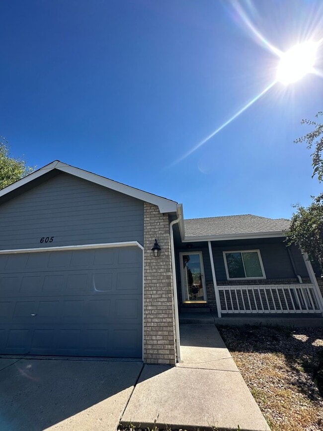property at 605 Meadow Dr