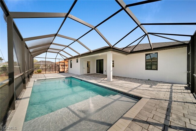 1436 NW 31st Ave in Cape Coral, FL - Building Photo - Building Photo