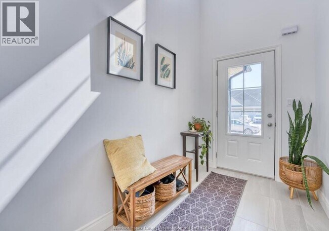 311 Kelly Rd in Amherstburg, ON - Building Photo - Building Photo