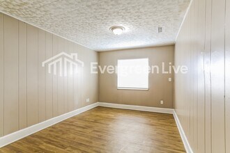 2950 Langfield Dr in Columbus, OH - Building Photo - Building Photo