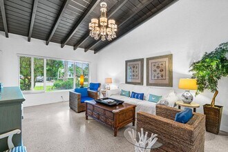 342 NE 7th Ave in Delray Beach, FL - Building Photo - Building Photo