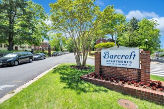 Barcroft Apartments in Arlington, VA - Building Photo - Building Photo