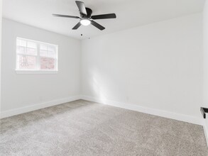 7117 Chinaberry Rd in Dallas, TX - Building Photo - Building Photo