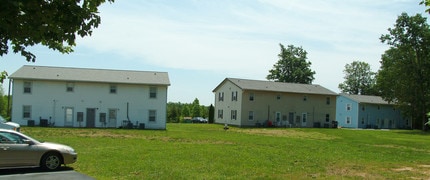 Trevilian Square Apartments in Louisa, VA - Building Photo - Building Photo