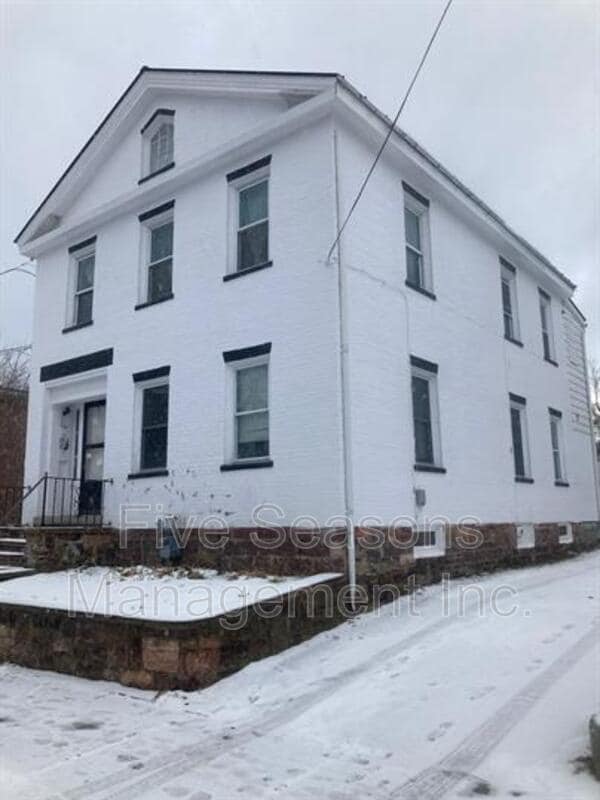 property at 29 Murray St