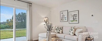 2224 Lilium Dr in Charlotte, NC - Building Photo - Building Photo