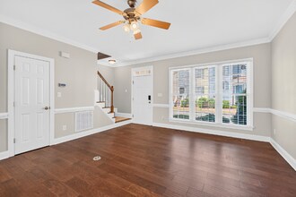 102 Madison Grove Pl in Cary, NC - Foto de edificio - Building Photo