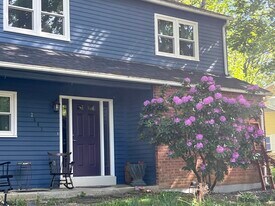 2803 Tall Oaks Dr in Blacksburg, VA - Building Photo