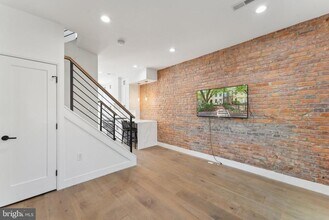 1537 C St SE in Washington, DC - Building Photo - Building Photo