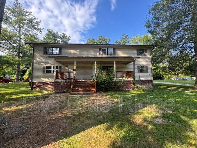 property at 2020 Somerset Dr