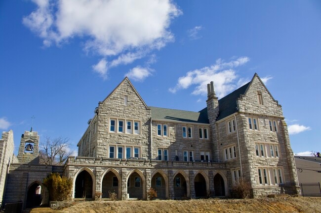 Madison Monroe Apartments