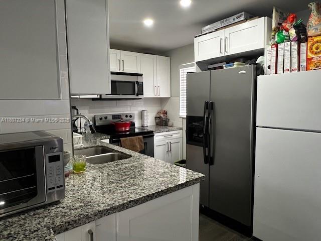 property at 14165 SW 87th St