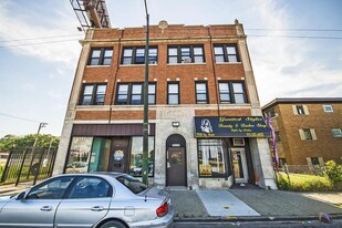 7929 S State St Apartamentos