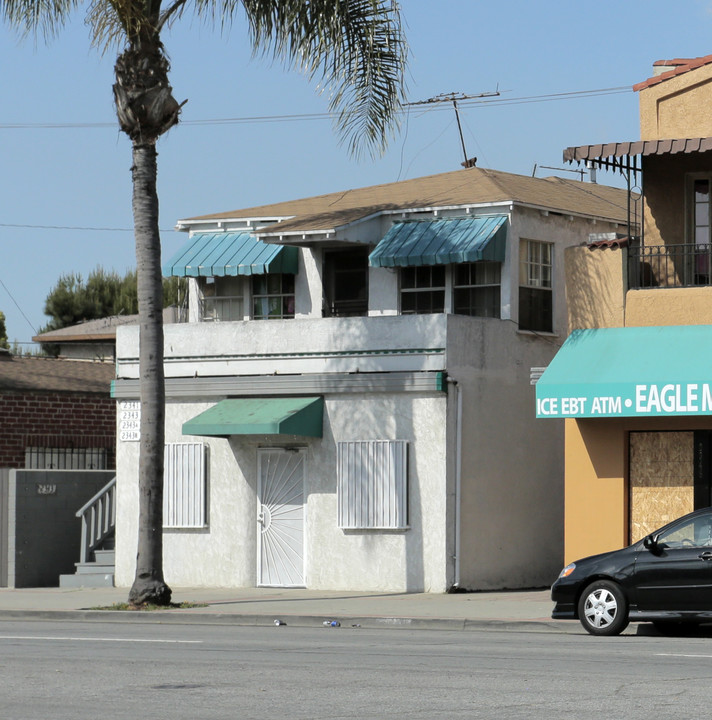 2341 Pacific Ave in Long Beach, CA - Building Photo