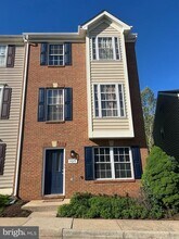 329 Kirby St in Manassas Park, VA - Building Photo - Building Photo