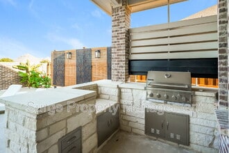 2000 Johnson Rd in Mansfield, TX - Building Photo - Building Photo