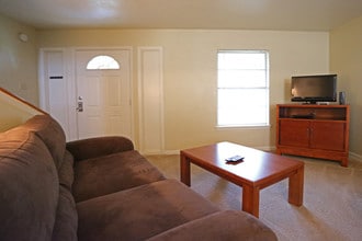 Kingsville Pointe in Kingsville, TX - Foto de edificio - Interior Photo