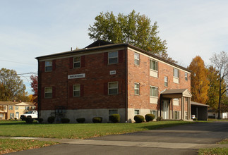 3071 Lodwick Dr in Warren, OH - Building Photo - Building Photo