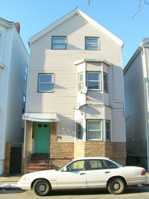 244 Lexington St in East Boston, MA - Building Photo