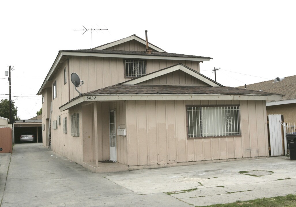 8822 Baring Cross St in Los Angeles, CA - Building Photo