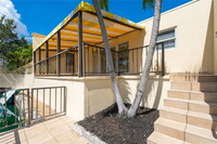 7024 Crown Gate Ct in Miami Lakes, FL - Building Photo - Building Photo