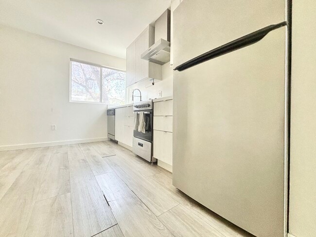 property at 721 Silver Lake Blvd