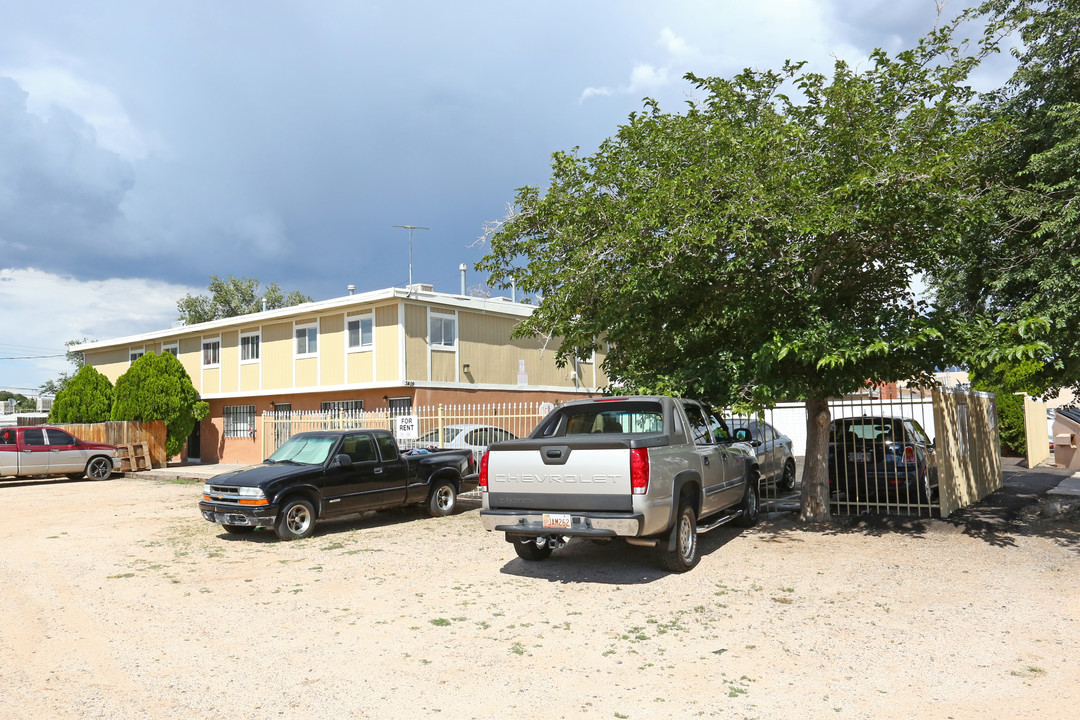 3409 Thaxton Ave SE in Albuquerque, NM - Building Photo