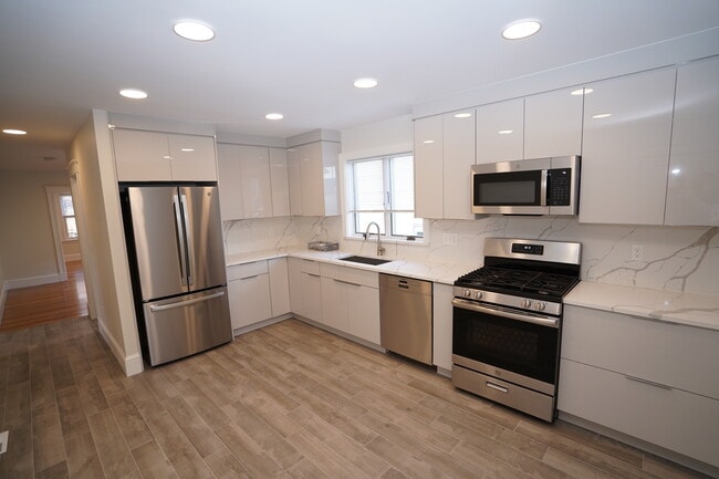 59 Walnut St, Unit 59 Walnut