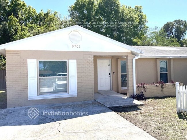 9709 Rushwood Ct in Tampa, FL - Building Photo - Building Photo