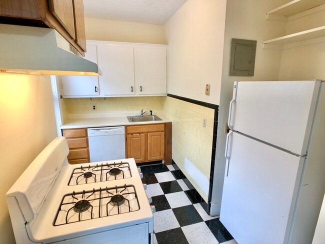 5 Glen Rd, Unit 301