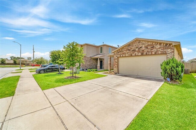4423 Champions Landing Dr in Houston, TX - Building Photo - Building Photo