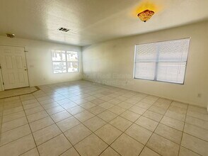3933 W Rock Basin Ln in Tucson, AZ - Foto de edificio - Building Photo