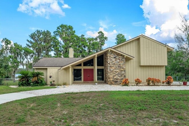 property at 8728 FL-33