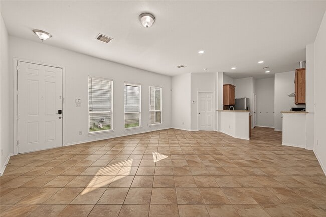 14927 Tuttle Point Dr