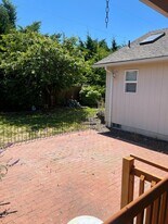 2153 Steelhead Ct in Lebanon, OR - Building Photo