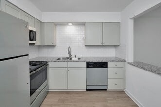 Parkside Place in Birmingham, AL - Building Photo - Building Photo