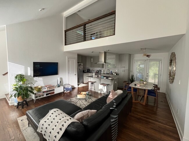 property at 1936 Don Juan Ln