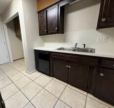 4901 S Hickory Ave in Broken Arrow, OK - Building Photo - Building Photo