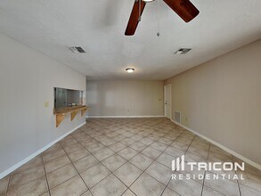 1816 5th St W in Palmetto, FL - Foto de edificio - Building Photo