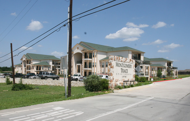 Montgomery Trace & Stewart Creek in Montgomery, TX - Building Photo - Building Photo