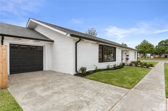 2200 Carnot St in New Orleans, LA - Building Photo - Building Photo