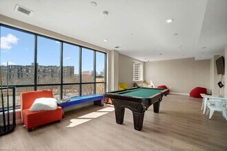 35 S Huntington Ave-Unit -Unit 308 in Boston, MA - Building Photo - Building Photo