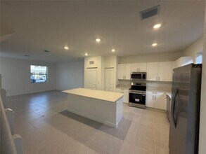 1131 St in Florida City, FL - Building Photo - Building Photo