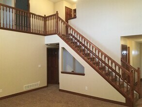 1305 Harold Stewart Pky in Pataskala, OH - Building Photo - Building Photo