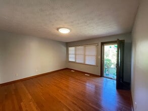 2930 Mc Neil Rd in Boaz, KY - Building Photo - Building Photo