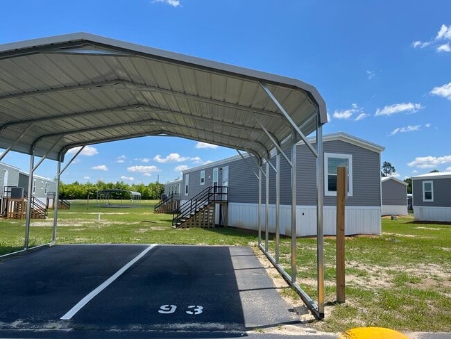 Pearce Point in Albany, GA - Building Photo - Building Photo