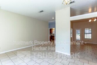 800 Silver Creek Dr in Harker Heights, TX - Building Photo - Building Photo